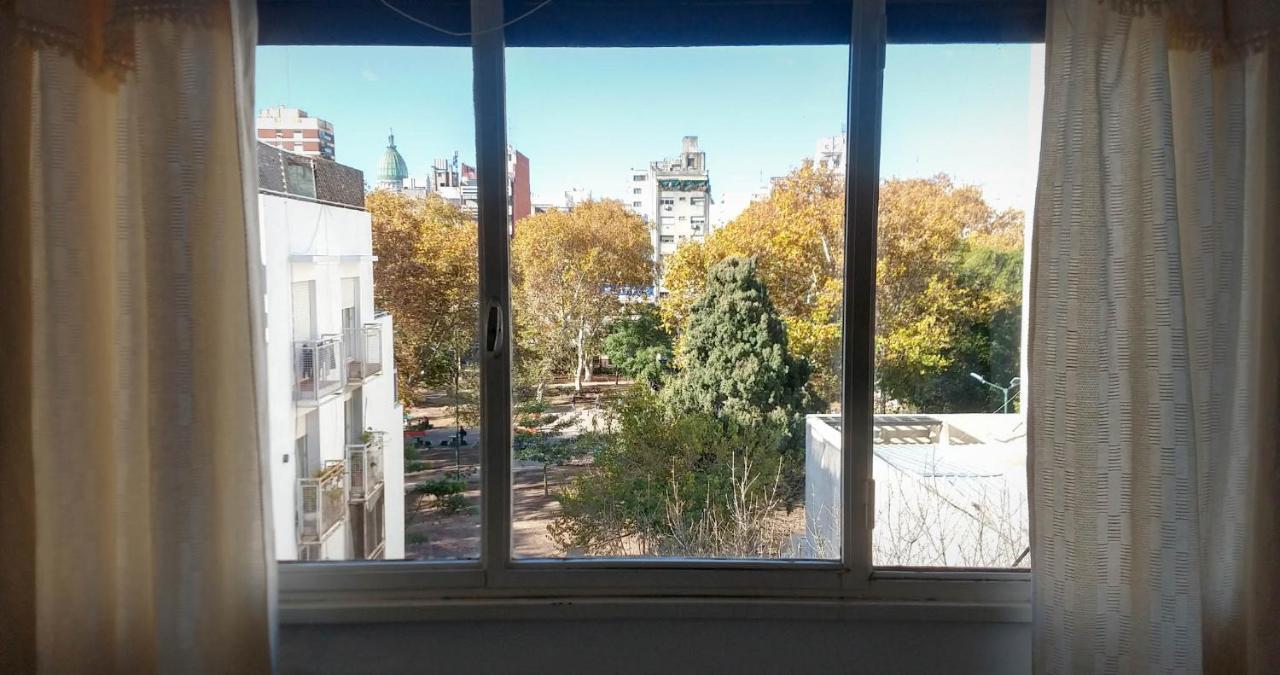 Апартаменти Depto 2 Ambientes Muy Luminoso Con Wifi Y Vista A La Plaza Буенос-Айрес Екстер'єр фото